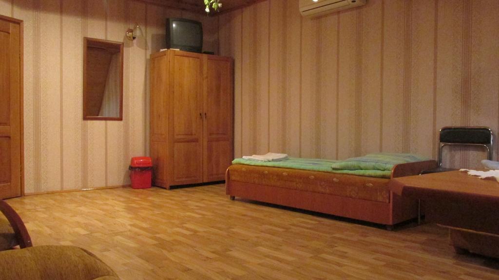 Zajazd U Renaty Poraj Kültér fotó